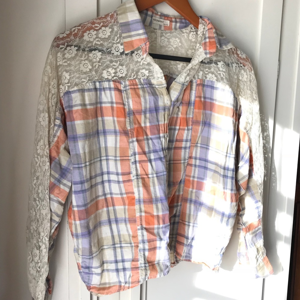 Comfy plaid and lace cropped button-up